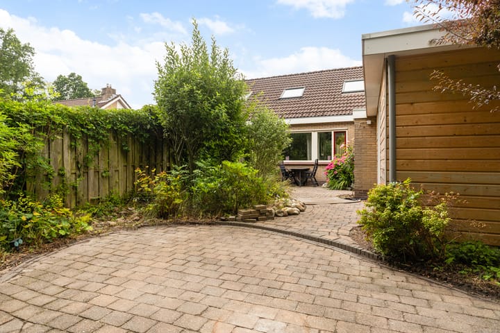 Foto 36 van De Zwaan 8