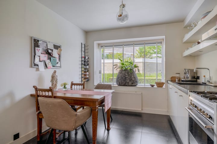 Foto 14 van Bizetstraat 36