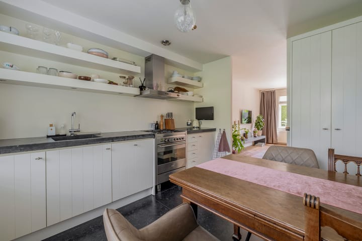 Foto 15 van Bizetstraat 36