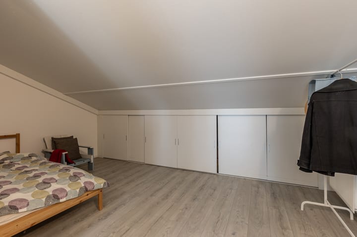 Foto 18 van Tinbergenlaan 9