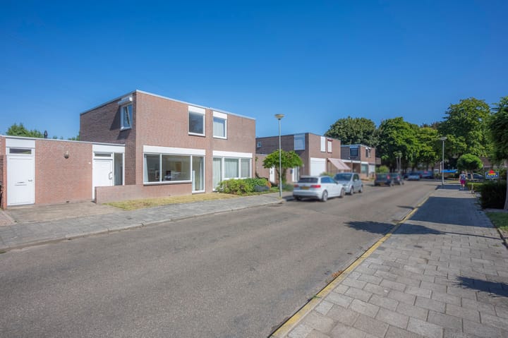 Foto 31 van Kennedyplantsoen 68