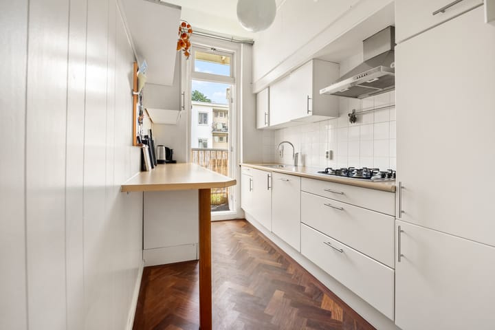 Photo 12 of Vrolikstraat 252-1