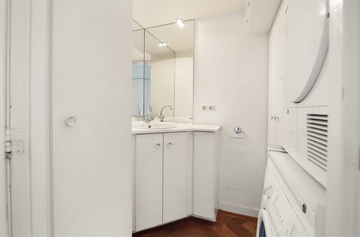 Photo 22 of Vrolikstraat 252-1