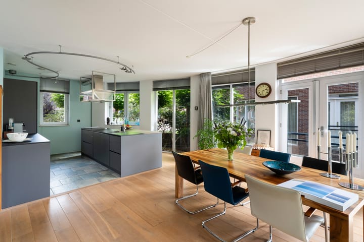 Foto 19 van Via Cimarosa 29