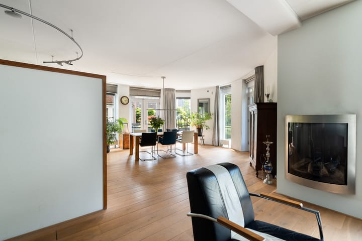 Foto 25 van Via Cimarosa 29