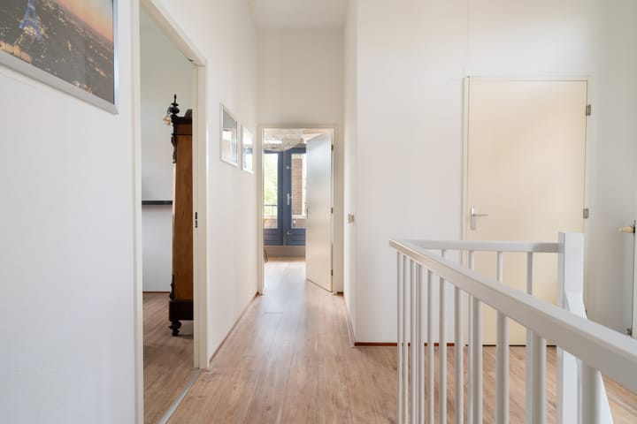 Foto 64 van Via Cimarosa 29