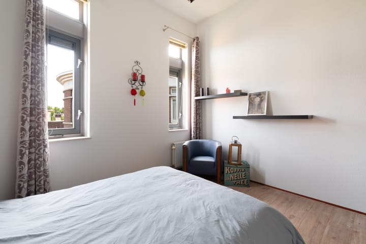 Foto 66 van Via Cimarosa 29