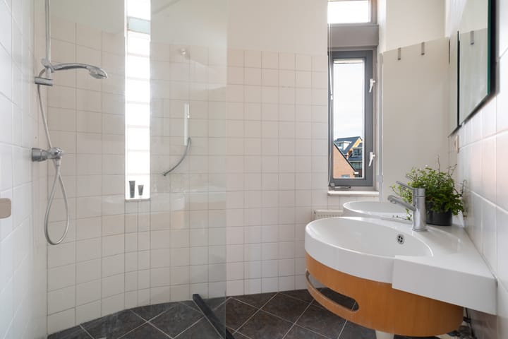 Foto 67 van Via Cimarosa 29