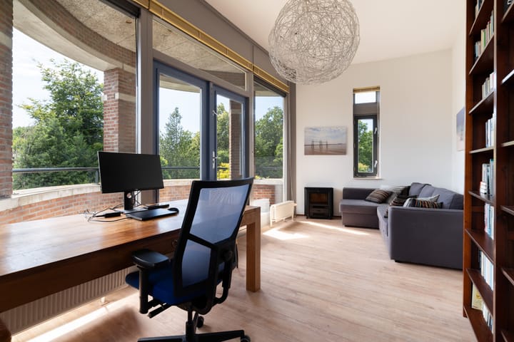 Foto 69 van Via Cimarosa 29