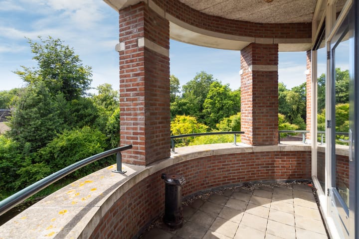 Foto 71 van Via Cimarosa 29