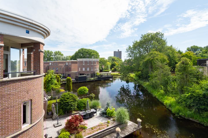 Foto 73 van Via Cimarosa 29