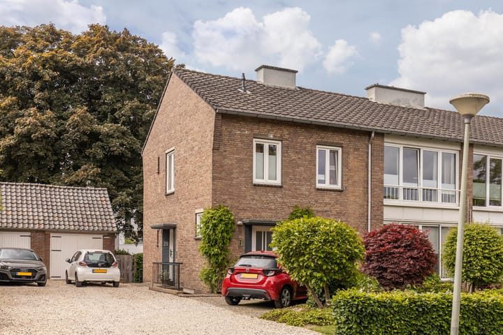 Photo 1 of Bernhardlaan 27