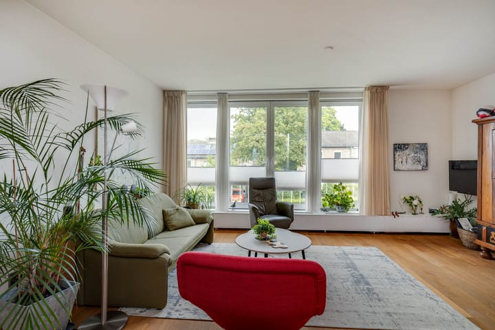 Photo 10 of Bernhardlaan 27