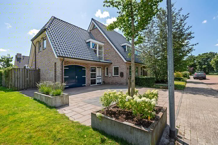 Foto 6 van Zilverschoon 28