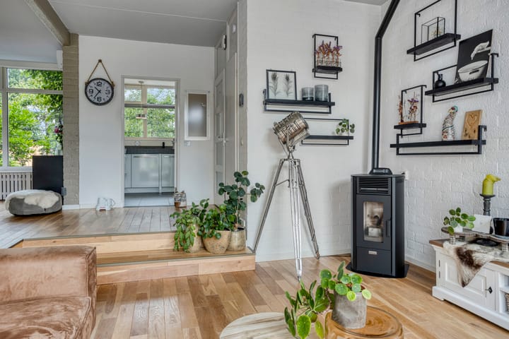 Foto 13 van Staringstraat 1