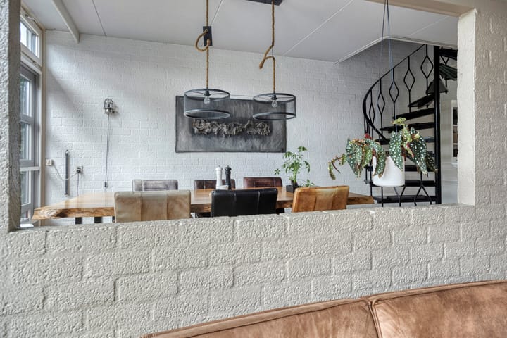 Foto 15 van Staringstraat 1