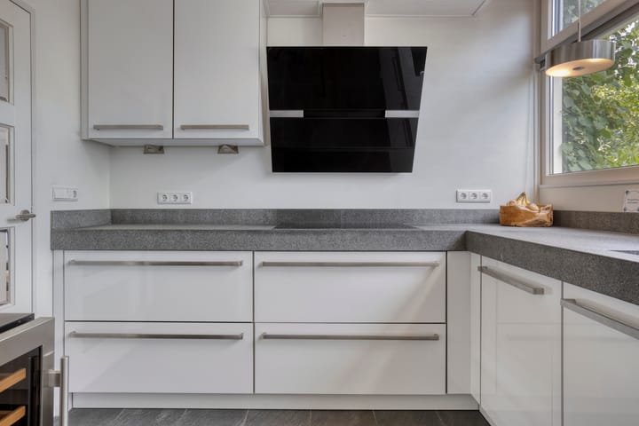 Foto 24 van Staringstraat 1