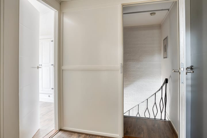 Foto 30 van Staringstraat 1