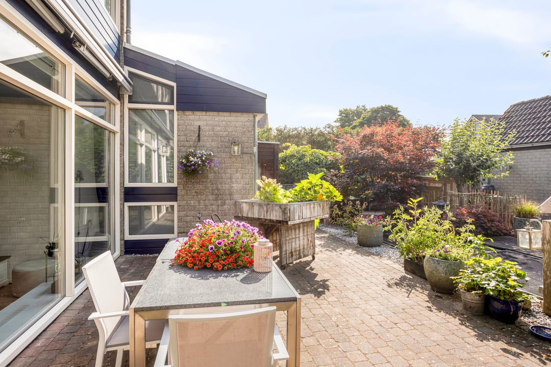 Photo 47 of Staringstraat 1