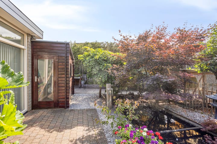 Foto 49 van Staringstraat 1