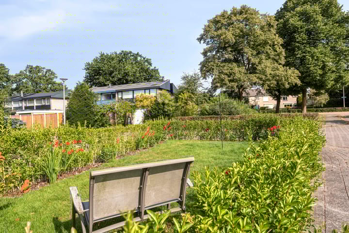 Foto 62 van Staringstraat 1