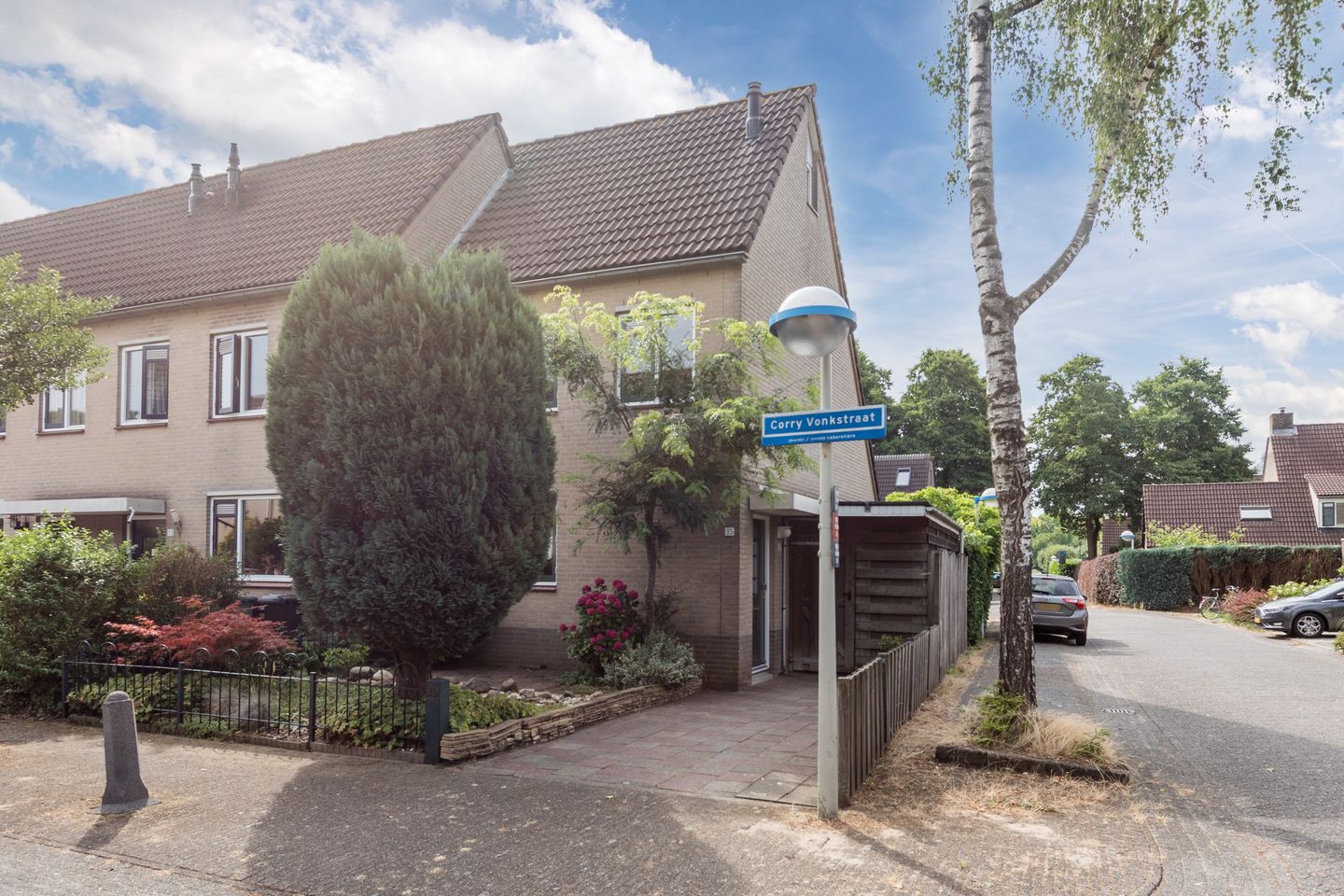 Foto 1 van Corry Vonkstraat 35