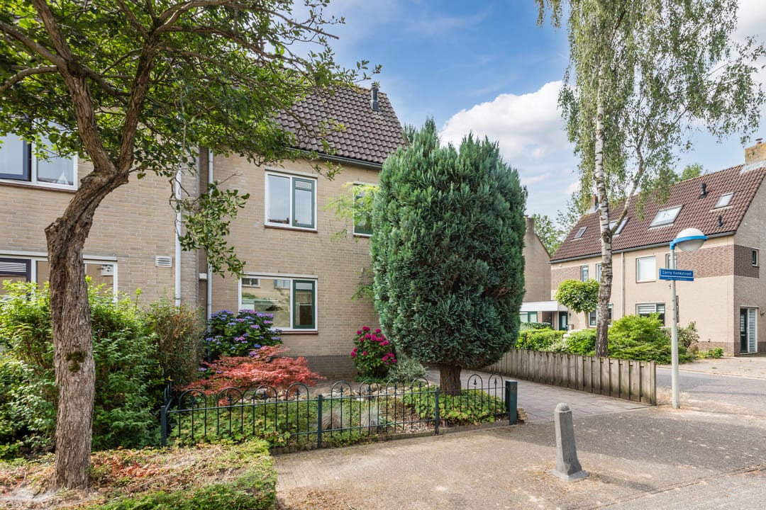 Foto 32 van Corry Vonkstraat 35