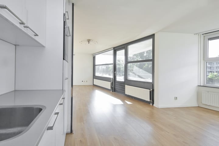 Foto 18 van Jan van Duivenvoordestraat 201