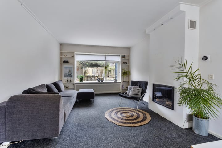 Foto 2 van Burgemeester De Vriesstraat 3