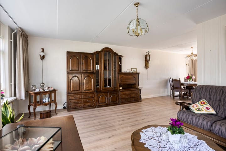 Foto 9 van Boogfries 13