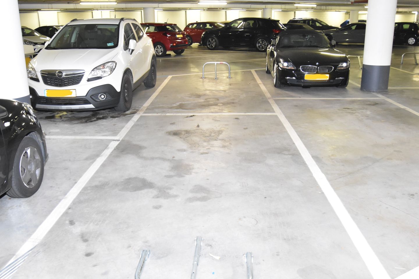 Foto 4 van Stationsplein (diverse parkeerplaatsen)