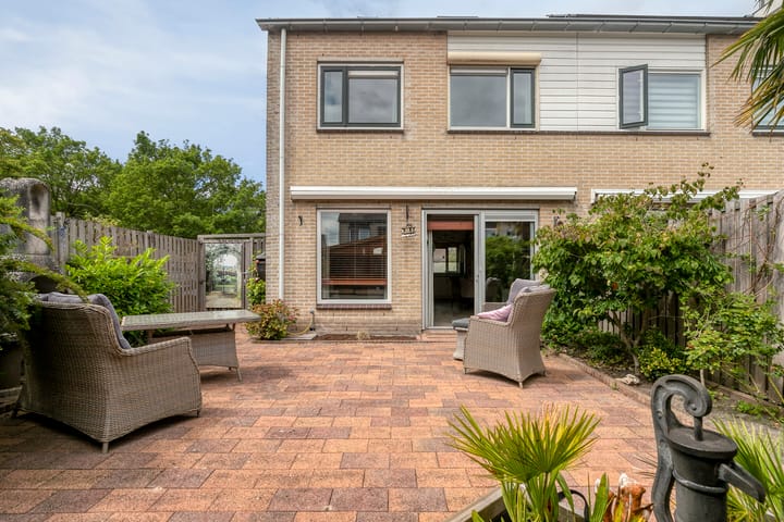 Foto 32 van Fagotstraat 2