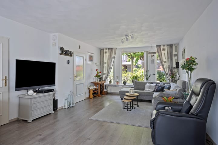 Foto 5 van Steenoven 22