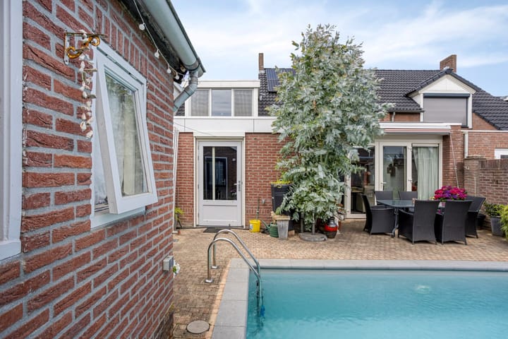 Foto 32 van Steenoven 22