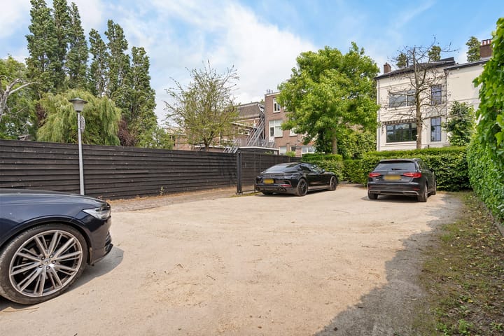 Photo 35 of Westzijde 81