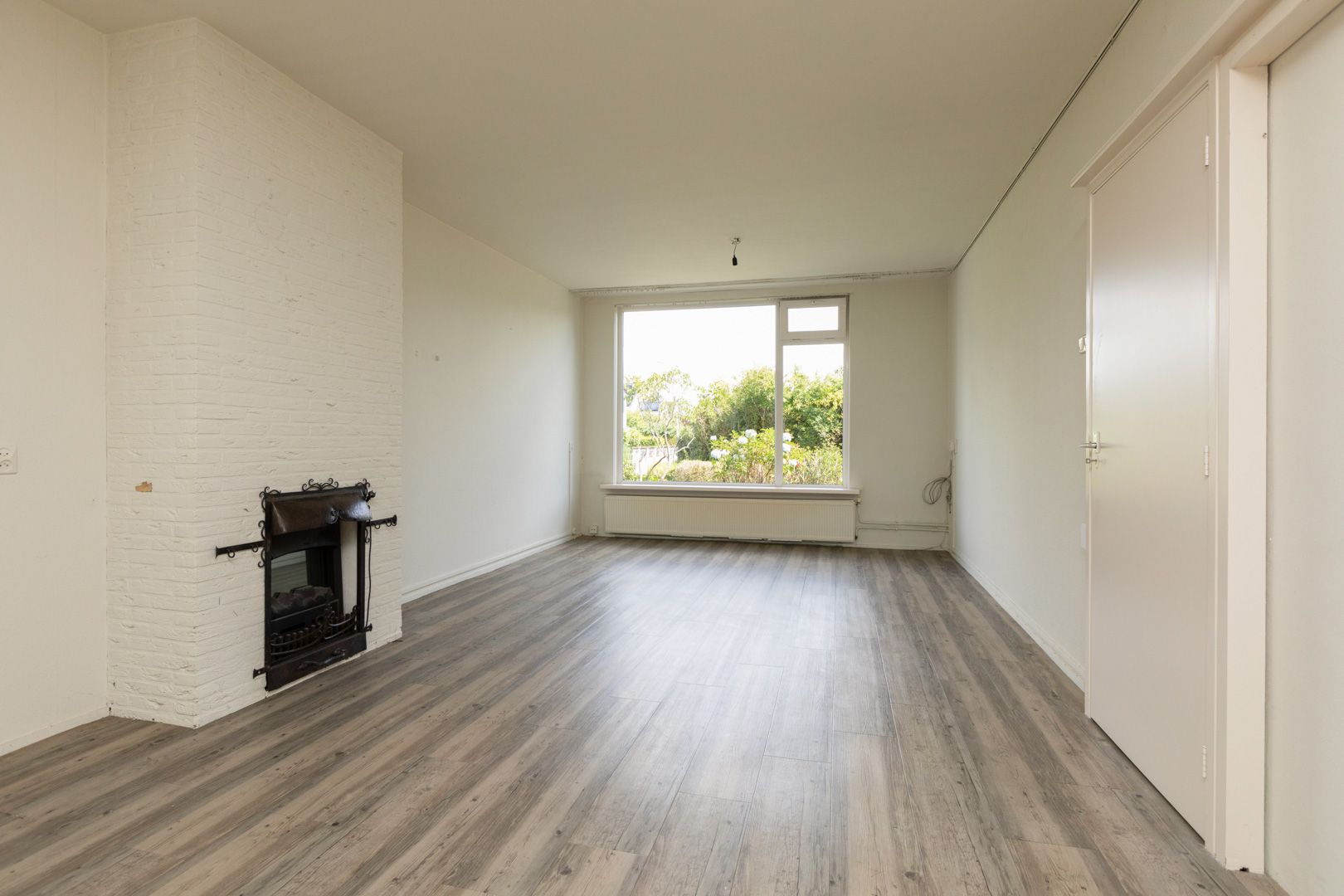 Photo 3 of Bordine 84