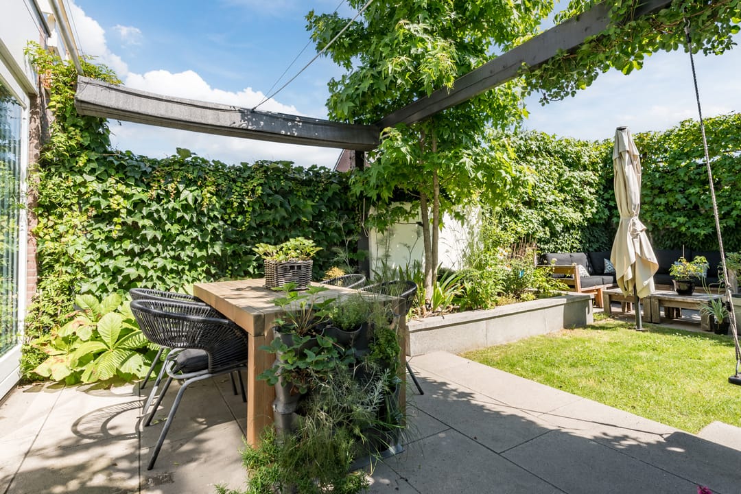 Photo 37 of Irisstraat 18