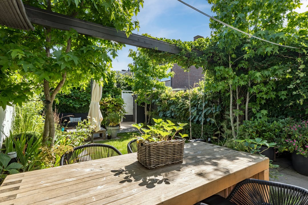 Photo 38 of Irisstraat 18