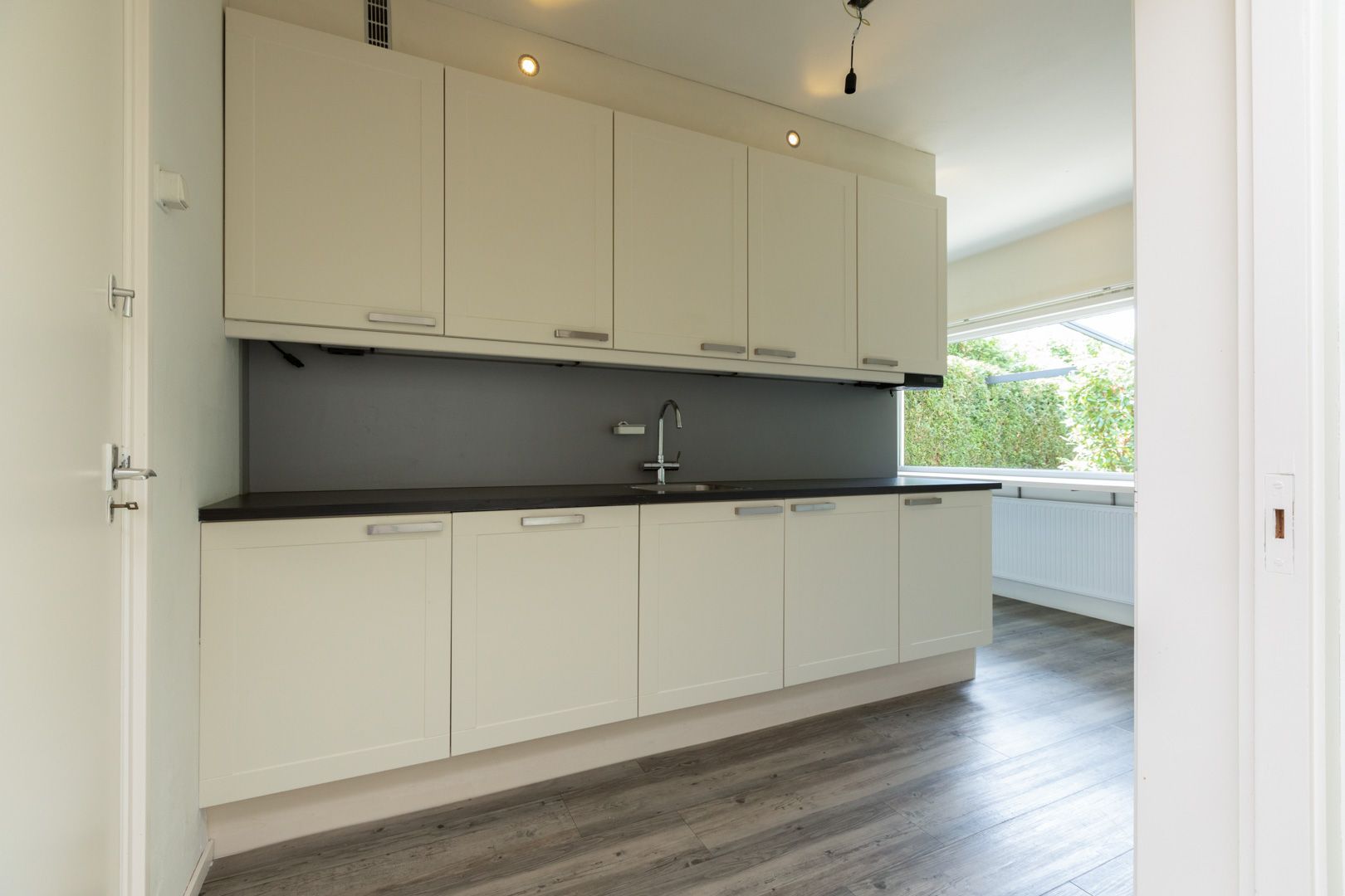 Photo 6 of Bordine 84