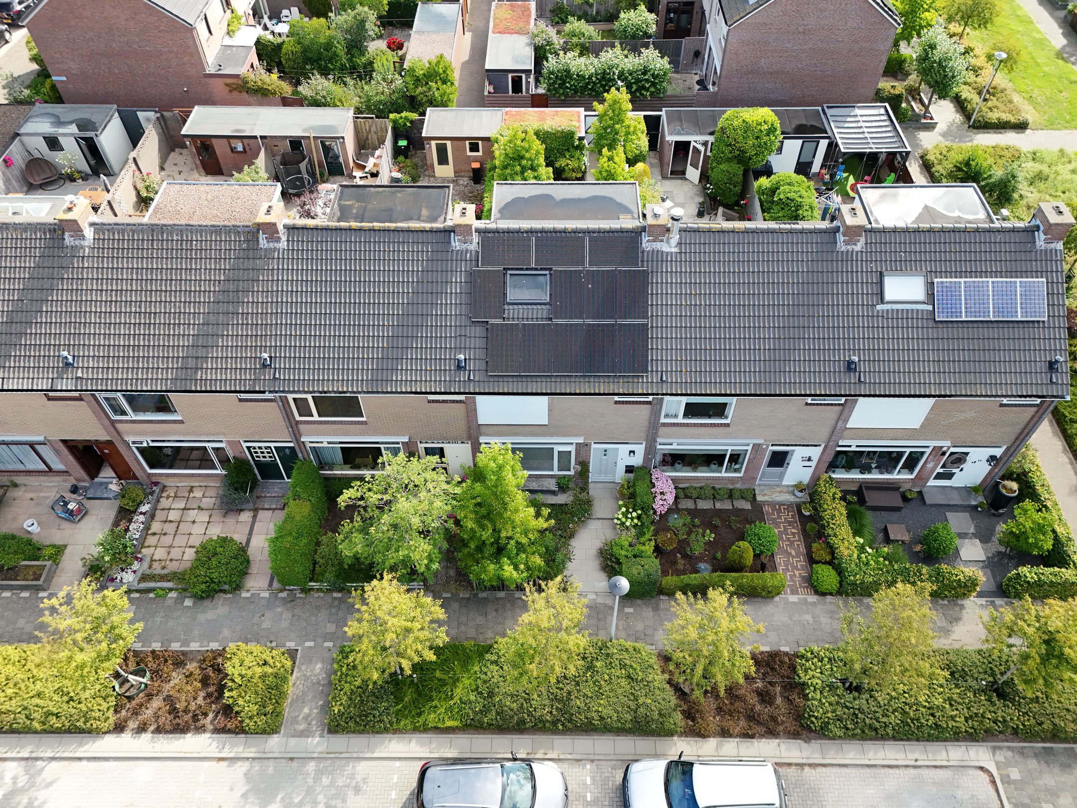 Photo 48 of Irisstraat 18