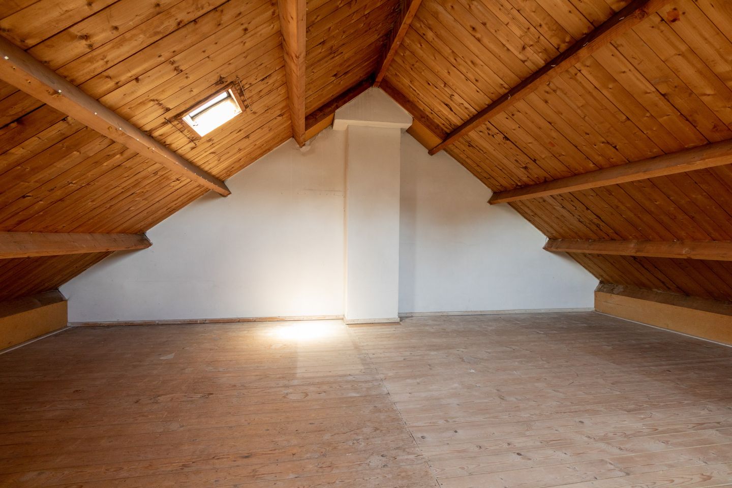 Photo 34 of Bordine 84