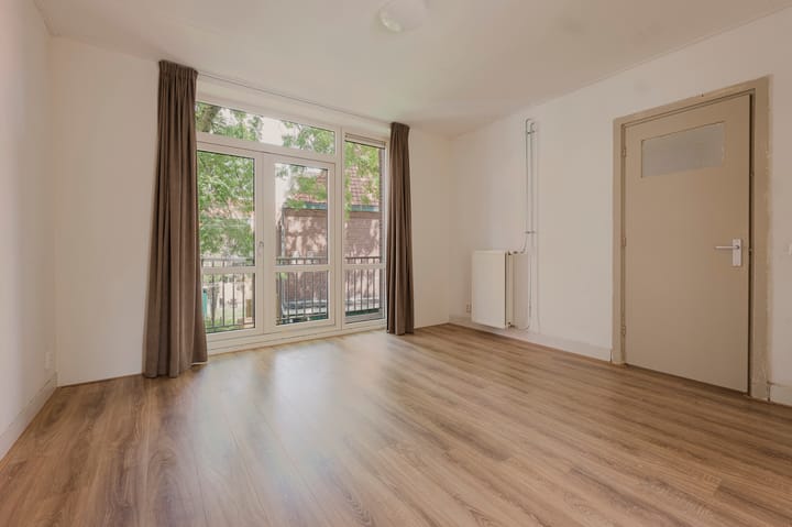 Foto 3 van Meeuwenplein 7-1