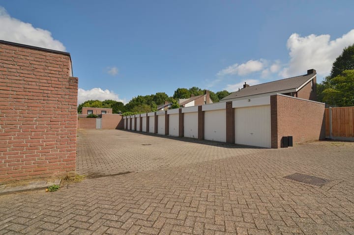 Photo 48 of Vrusschemigerweg 28-A