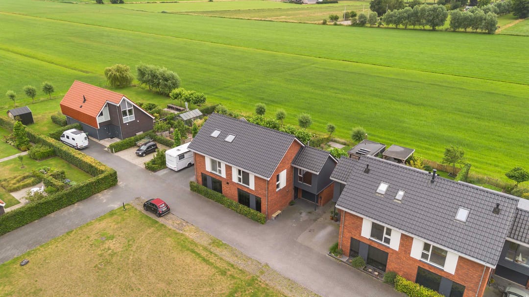 Photo 2 of Leigraaf 14-E