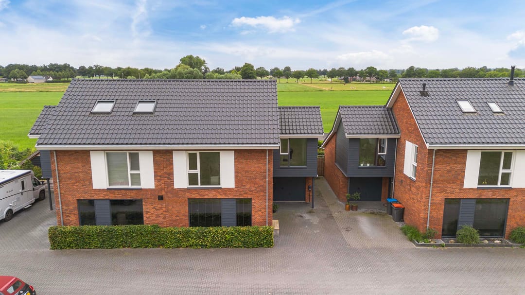 Photo 38 of Leigraaf 14-E