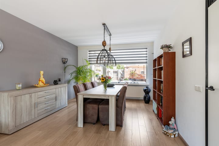 Foto 12 van Jan van Beaumontstraat 8