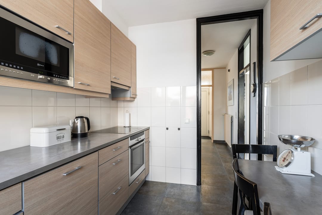 Photo 13 of Jan van Beaumontstraat 8