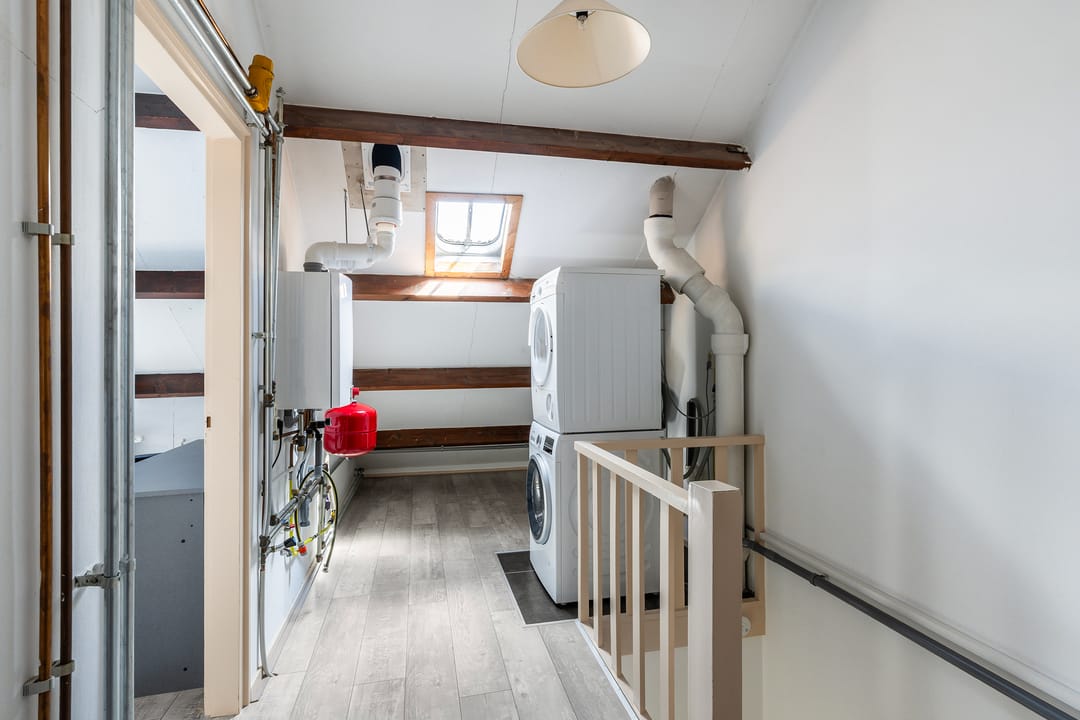 Photo 23 of Jan van Beaumontstraat 8