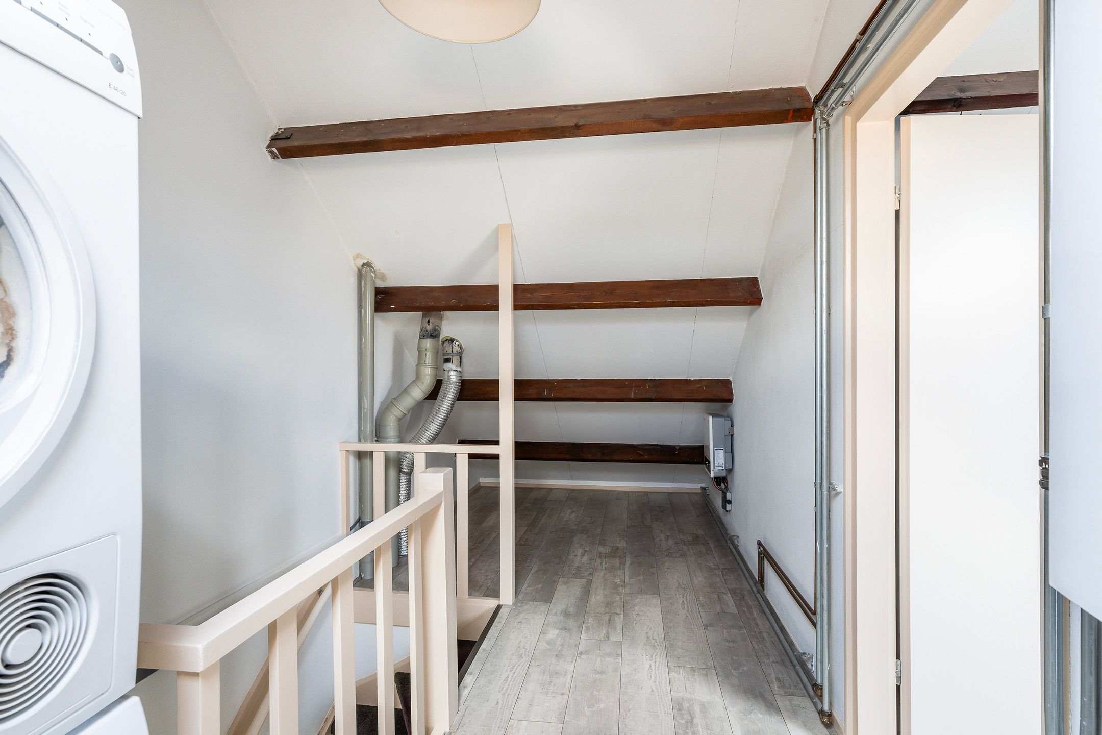 Photo 24 of Jan van Beaumontstraat 8
