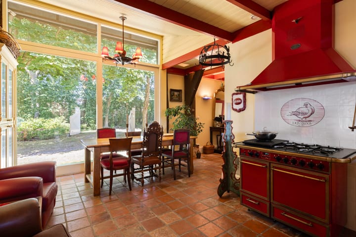 Photo 2 of Westduinweg 15